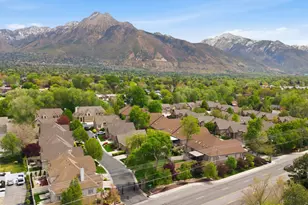 1832 E Peyton Ct, Holladay, UT 84117 - Photo 52
