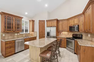 1832 E Peyton Ct, Holladay, UT 84117 - Photo 12