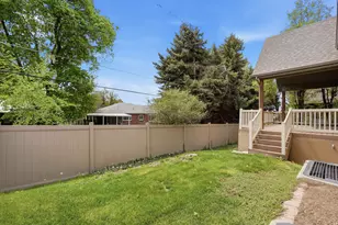 1832 E Peyton Ct, Holladay, UT 84117 - Photo 40