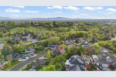 2131 Kays Creek Dr, Layton, UT 84040 - Photo 54