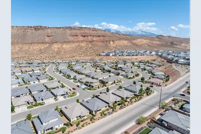 597 S Balancing Rock Dr, Washington, UT 84780 - Photo 52