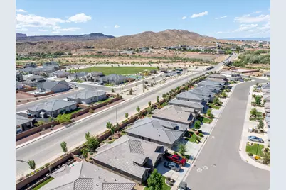 597 S Balancing Rock Dr, Washington, UT 84780 - Photo 46