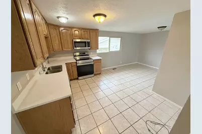 459 N Dorothea Way W, Salt Lake City, UT 84116 - Photo 2