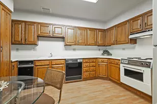 7430 S Wasatch Blvd, Cottonwood Heights, UT 84121 - Photo 12