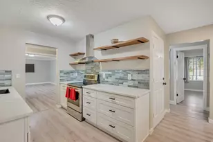 8234 S Grambling Way, Sandy, UT 84094 - Photo 4
