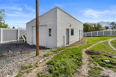 357 W 300 N, Smithfield, UT 84335 - Photo 26