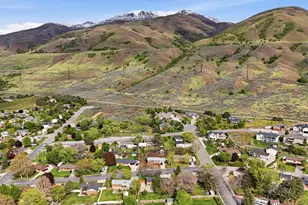 2470 Peach St, Perry, UT 84302 - Photo 44