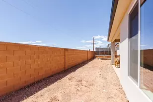 1370 E Honeycomb Ct, Saint George, UT 84790 - Photo 8