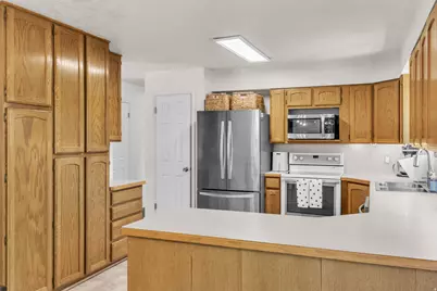 1055 N 1000 W, Provo, UT 84604 - Photo 10