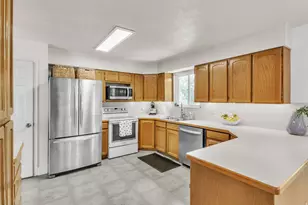 1055 N 1000 W, Provo, UT 84604 - Photo 12