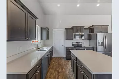 239 S Tawny Dr, Grantsville, UT 84029 - Photo 8