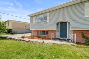 5331 S 2675 W, Roy, UT 84067 - Photo 2