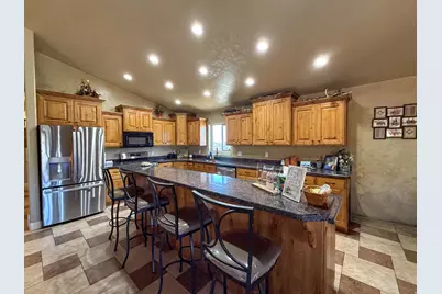 720 E Riverside Dr, Price, UT 84501 - Photo 4