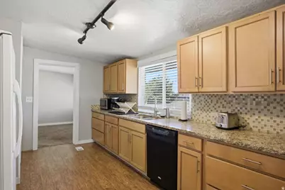 962 N Monroe Blvd, Ogden, UT 84404 - Photo 4