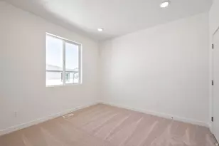 254 E Water Mill Way, Midvale, UT 84070 - Photo 4