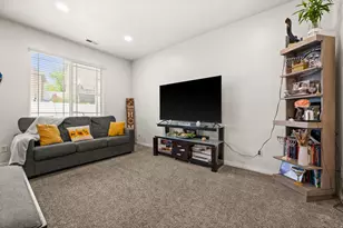 6688 S Pines Point Way, West Jordan, UT 84084 - Photo 2