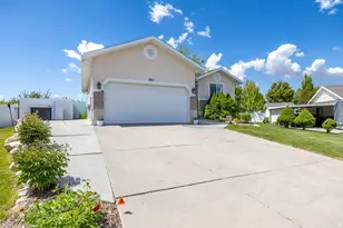 1953 W 2100 S, Syracuse, UT 84075 - Photo 2