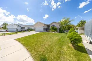 1953 W 2100 S, Syracuse, UT 84075 - Photo 4