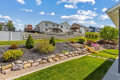829 E 600 N, Hyde Park, UT 84318 - Photo 32