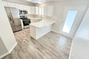404 W 1925 N, Harrisville, UT 84414 - Photo 2