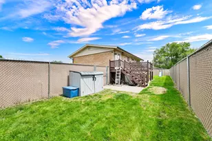 713 W 2200 N, Clinton, UT 84015 - Photo 24
