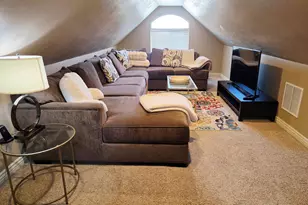 9073 N Clubhouse Ln, Eagle Mountain, UT 84005 - Photo 12