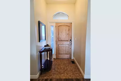 9073 N Clubhouse Ln, Eagle Mountain, UT 84005 - Photo 6