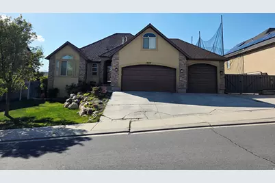 9073 N Clubhouse Ln, Eagle Mountain, UT 84005 - Photo 2