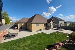 9073 N Clubhouse Ln, Eagle Mountain, UT 84005 - Photo 32
