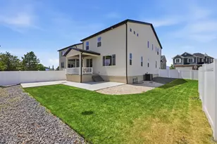 12239 S Hannah View Ln E, Draper, UT 84020 - Photo 2