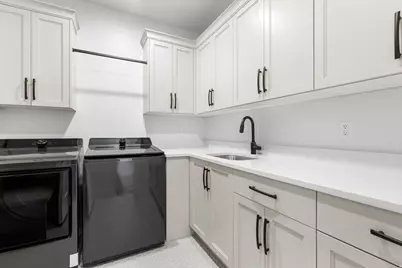 61 E Morning Glory Ave, Ivins, UT 84738 - Photo 14