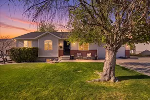 838 W 740 S, Tooele, UT 84074 - Photo 2