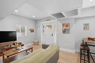 42 W 500 N, Salt Lake City, UT 84103 - Photo 32