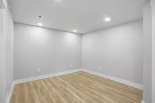 42 W 500 N, Salt Lake City, UT 84103 - Photo 20