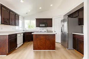 4212 W 5850 S, Roy, UT 84067 - Photo 8