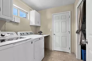 225 N Falcon Ct, Ivins, UT 84738 - Photo 18
