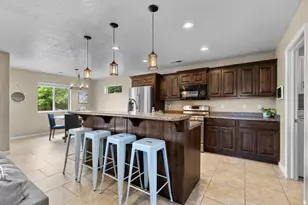 225 N Falcon Ct, Ivins, UT 84738 - Photo 6