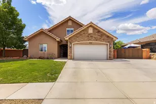 225 N Falcon Ct, Ivins, UT 84738 - Photo 2