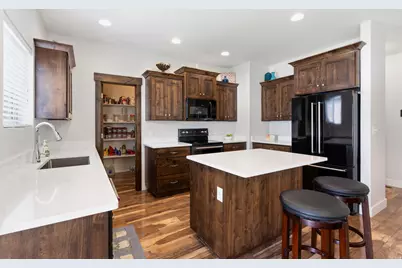 2075 E 130 N, Spanish Fork, UT 84660 - Photo 10