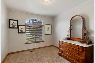 9096 N Clubhouse Ln W, Eagle Mountain, UT 84005 - Photo 14