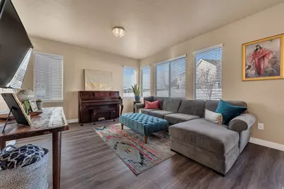 3234 W Desert Lily Dr, Lehi, UT 84043 - Photo 4