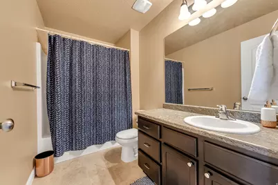 3234 W Desert Lily Dr, Lehi, UT 84043 - Photo 16