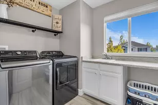 5447 W Anfield Way, Herriman, UT 84096 - Photo 10