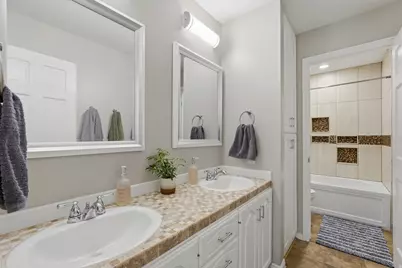 962 S Valley View Dr E, Fruit Heights, UT 84037 - Photo 16