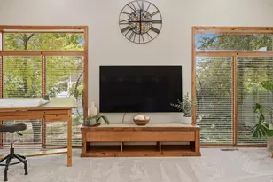 962 S Valley View Dr E, Fruit Heights, UT 84037 - Photo 8