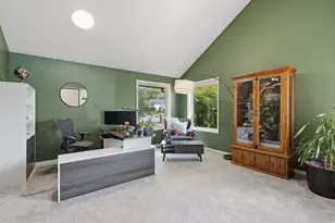962 S Valley View Dr E, Fruit Heights, UT 84037 - Photo 4