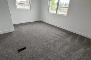 215 N Center St, Castle Dale, UT 84513 - Photo 24
