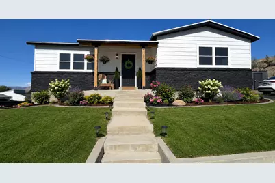 215 N Center St, Castle Dale, UT 84513 - Photo 2