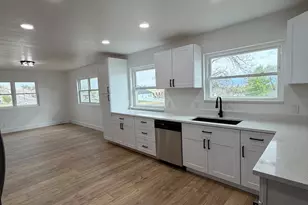 215 N Center St, Castle Dale, UT 84513 - Photo 6