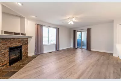 9215 S Jefferson Cv W, Sandy, UT 84070 - Photo 2